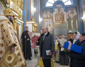 Архиерейское богослужение в честь 50-летия епископа Амвросия